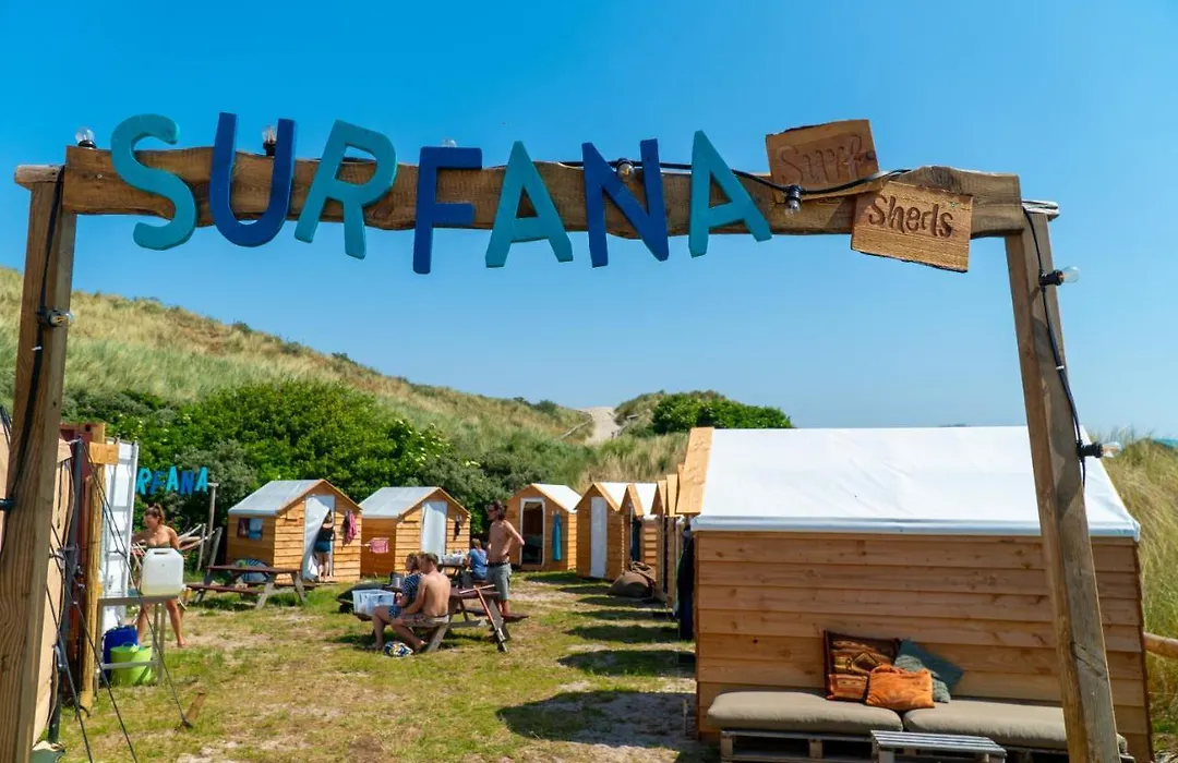 Surfana Vlieland Surf Host En Bed & Breakfast-1